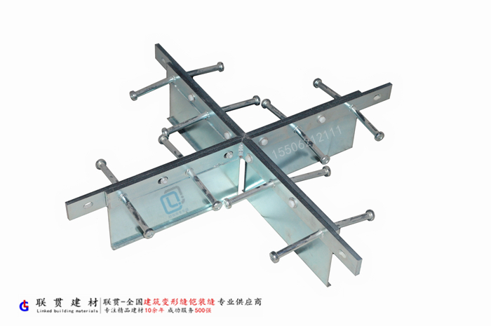 联贯.jpg 铠甲缝十字交叉做法.jpg